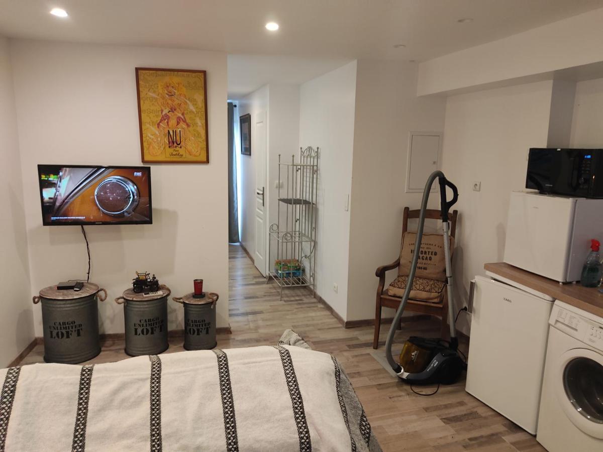 Charmant Studio Dans Petit Village Du Sud De La France Lignan-sur-Orb Ngoại thất bức ảnh